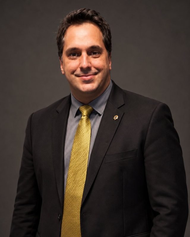 Dr. Ivan Rafael Bueno
